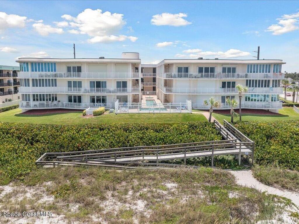 601 N Miramar Avenue, Indialantic, FL 32903