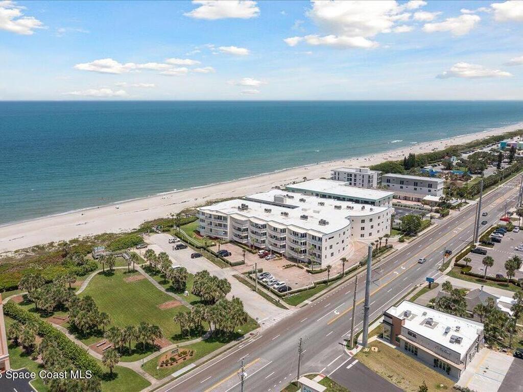 601 N Miramar Avenue, Indialantic, FL 32903