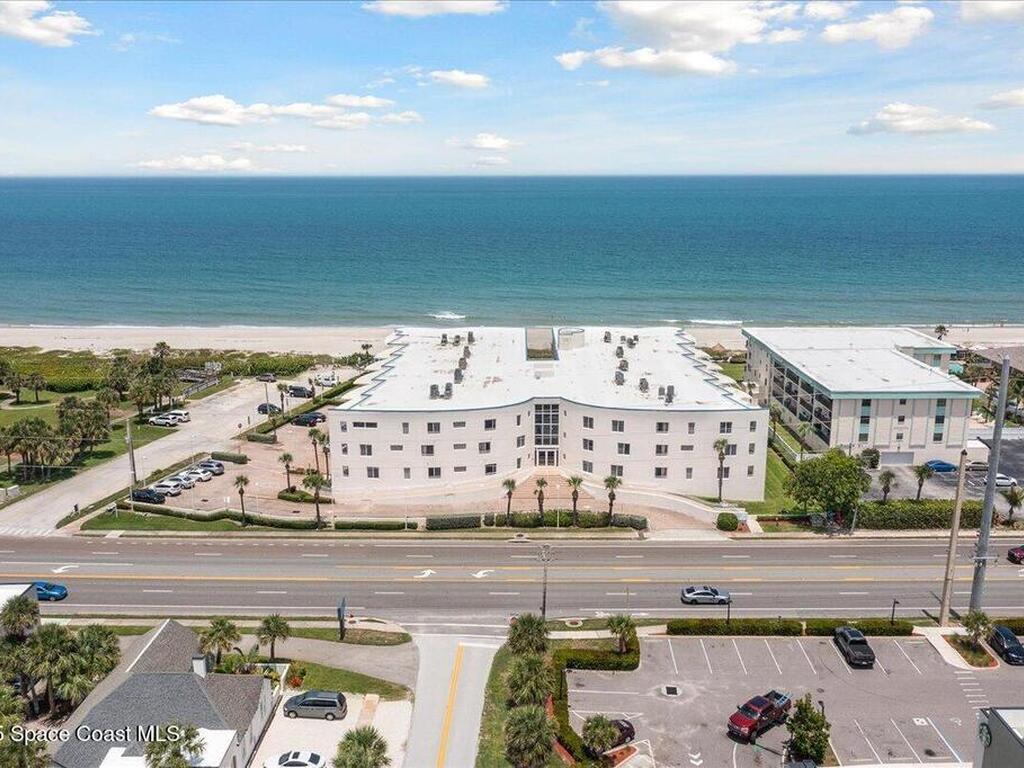 601 N Miramar Avenue, Indialantic, FL 32903