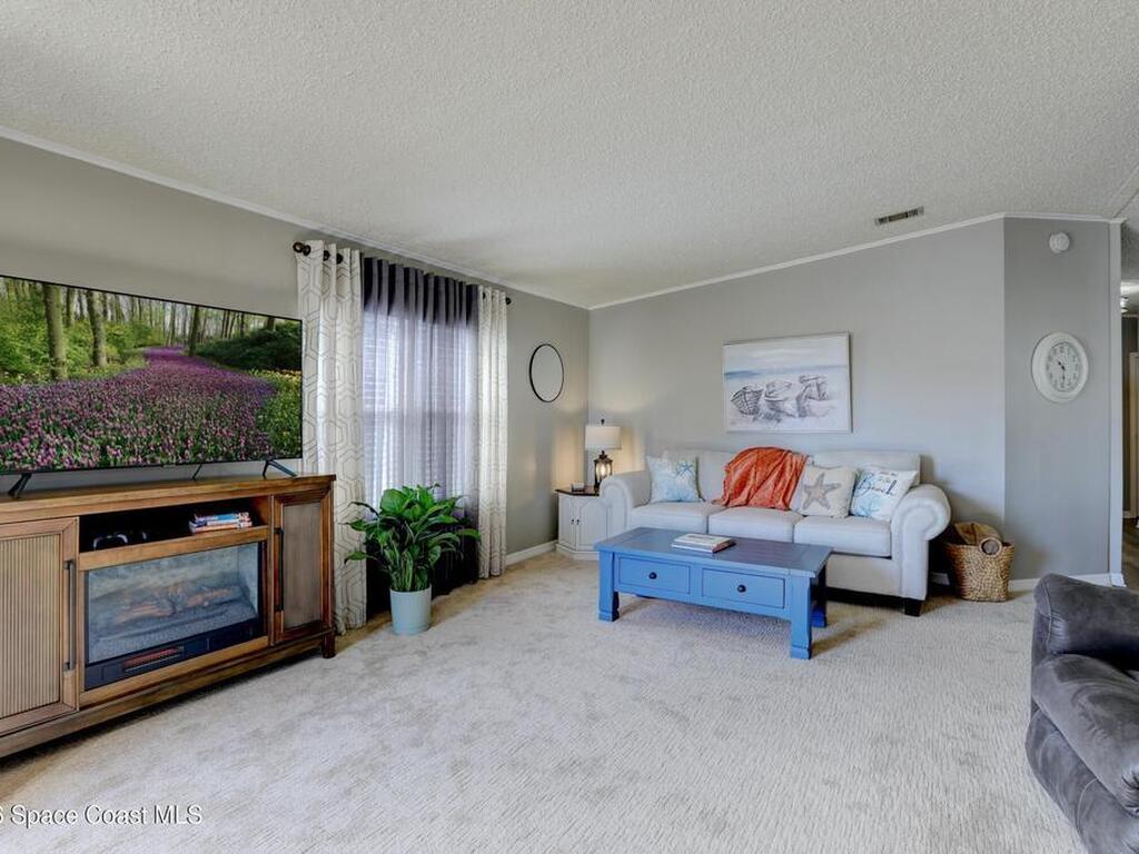 7534 Montauk Avenue, Micco, FL 32976