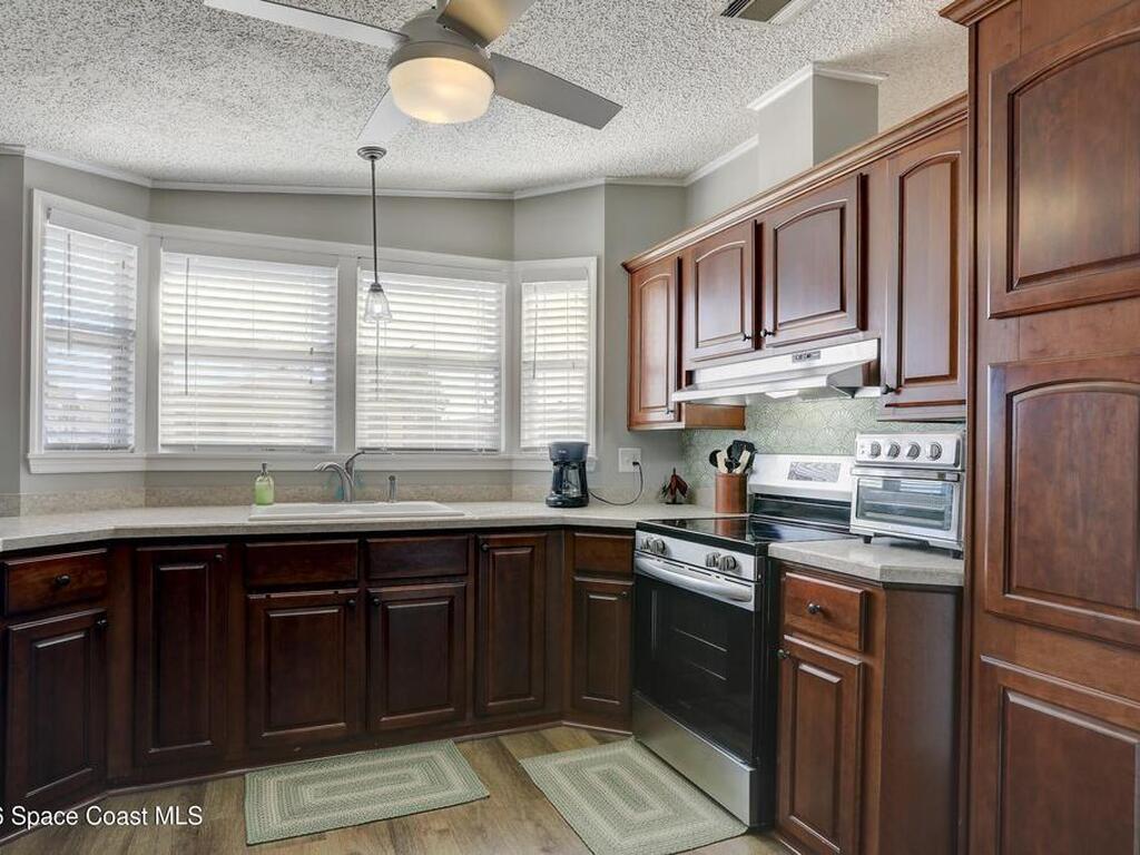 7534 Montauk Avenue, Micco, FL 32976