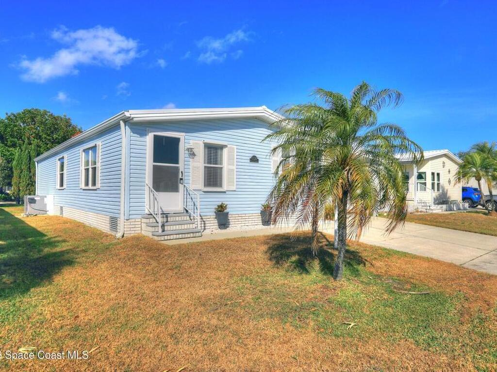 7534 Montauk Avenue, Micco, FL 32976