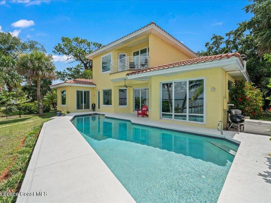 1999 S Misty Harbor Place, Merritt Island, FL 32952