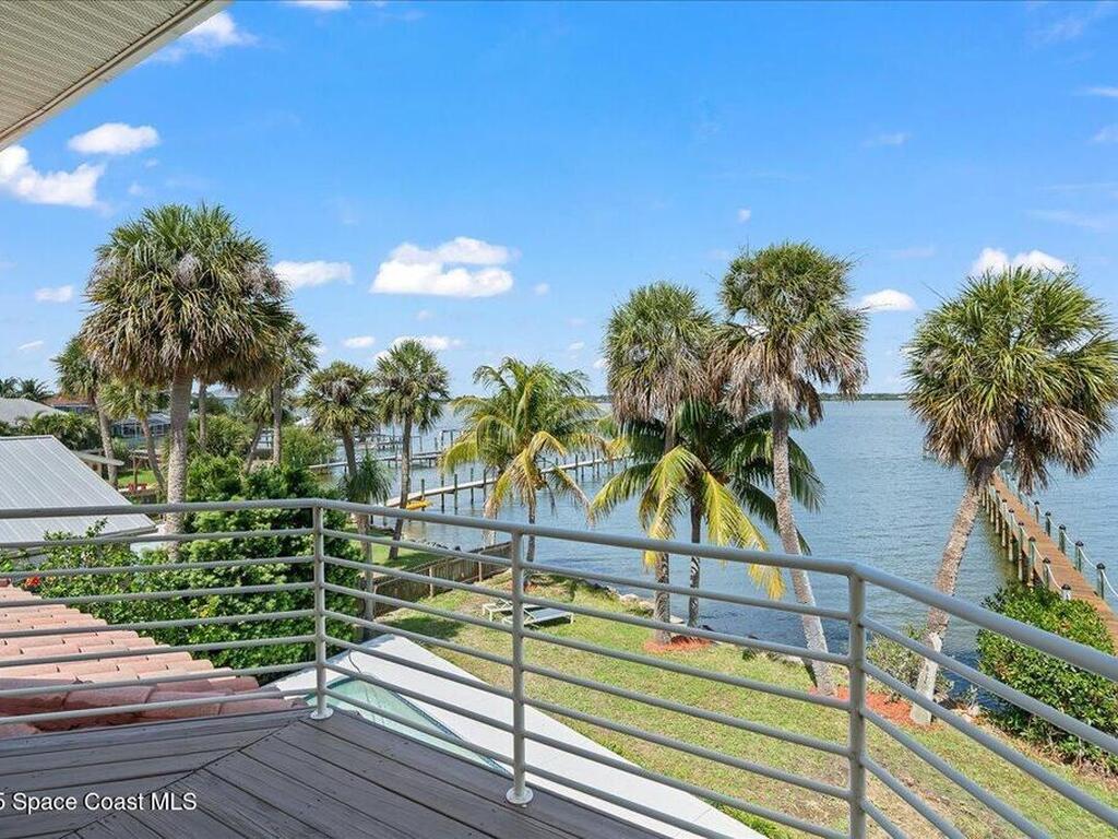 1999 S Misty Harbor Place, Merritt Island, FL 32952
