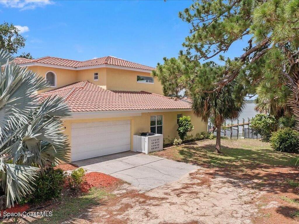 1999 S Misty Harbor Place, Merritt Island, FL 32952