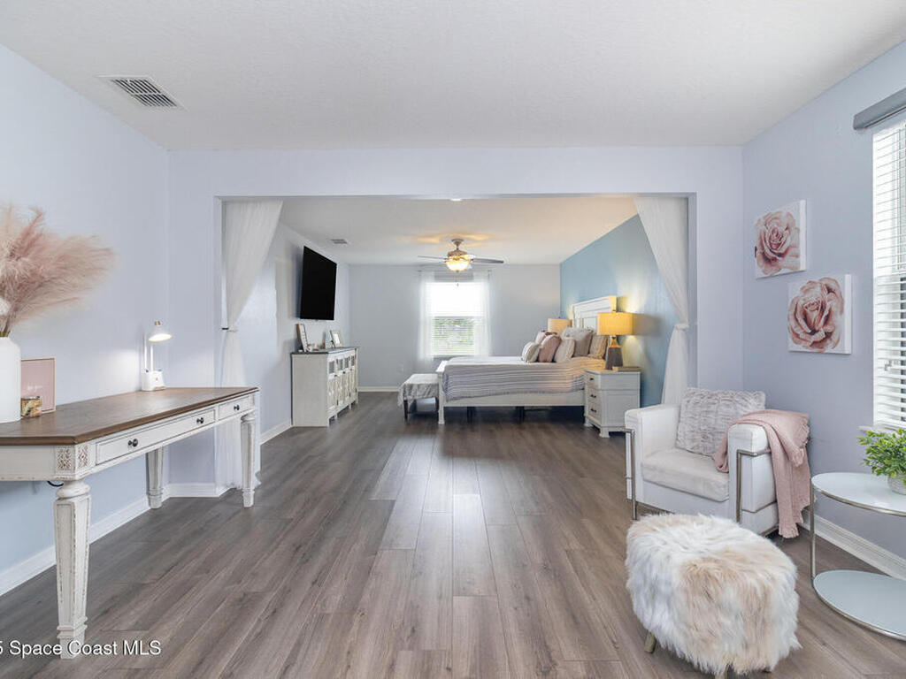 2039 Snapdragon Drive, Palm Bay, FL 32907