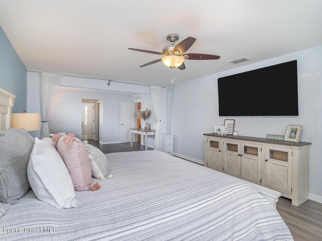 2039 Snapdragon Drive, Palm Bay, FL 32907