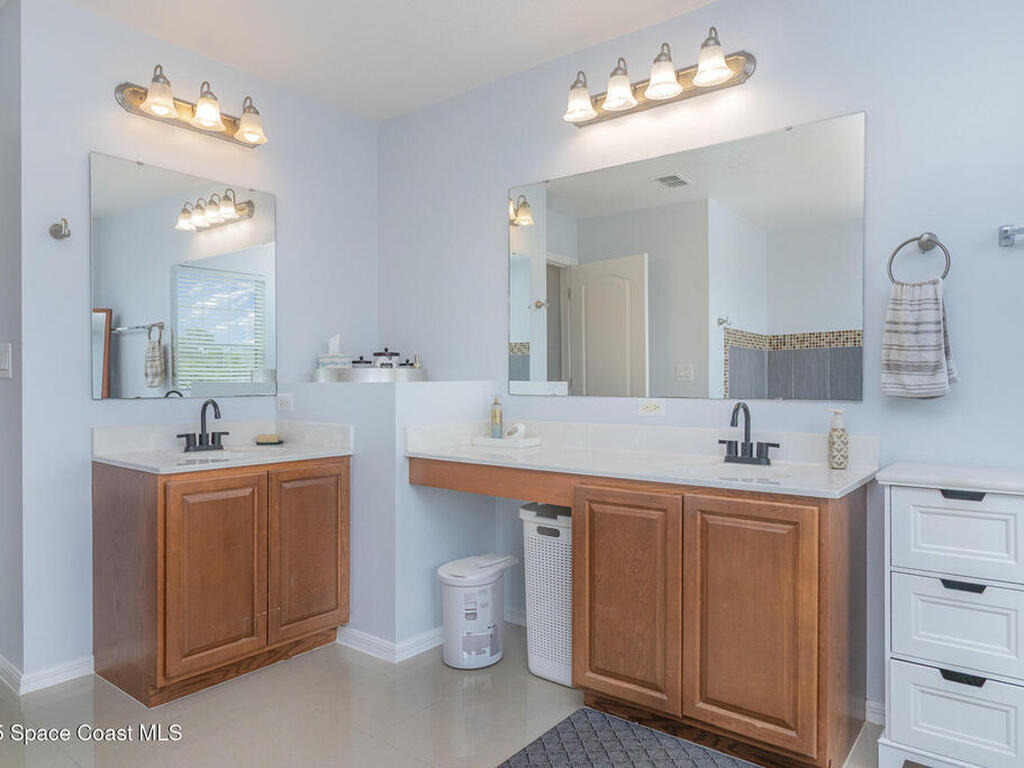 2039 Snapdragon Drive, Palm Bay, FL 32907