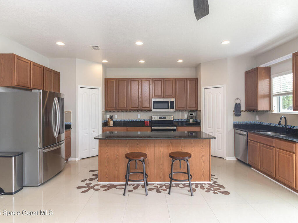 2039 Snapdragon Drive, Palm Bay, FL 32907