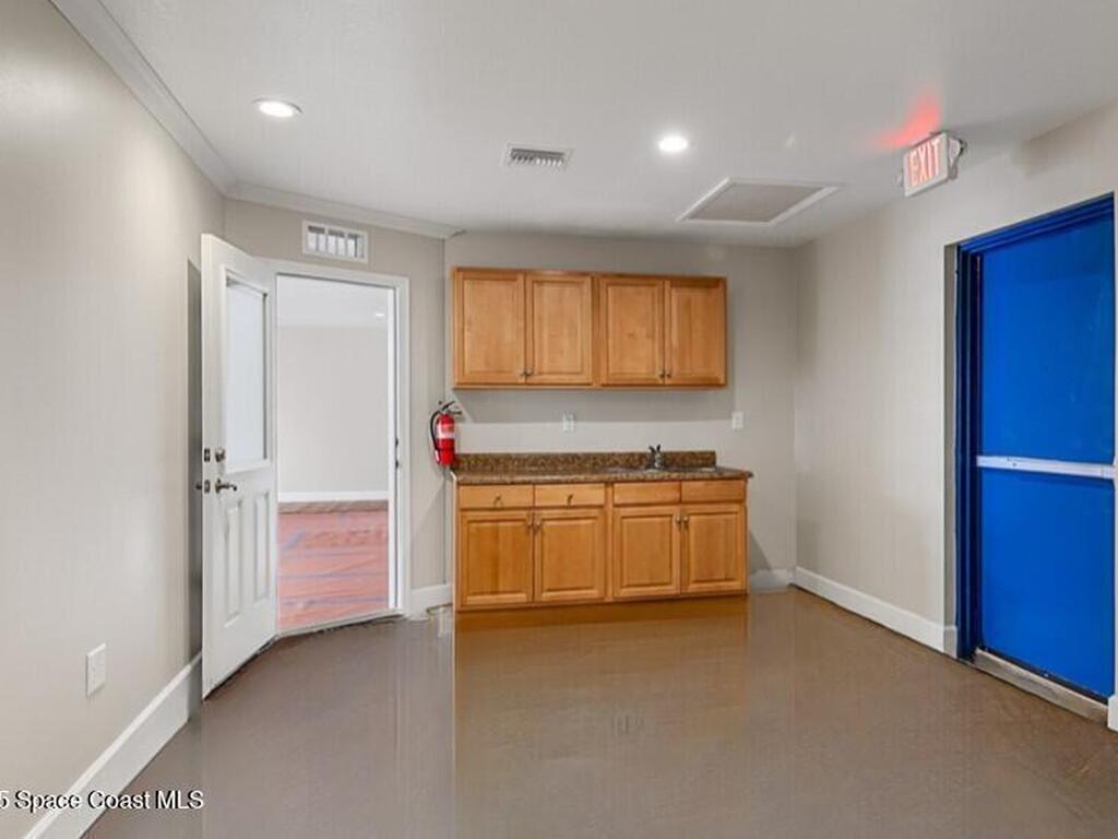 986 Highway 1, Rockledge, FL 32955