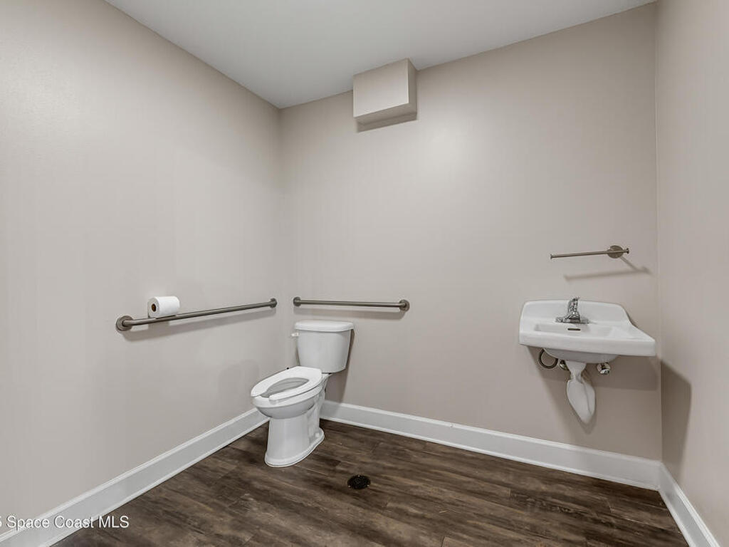 986 Highway 1, Rockledge, FL 32955