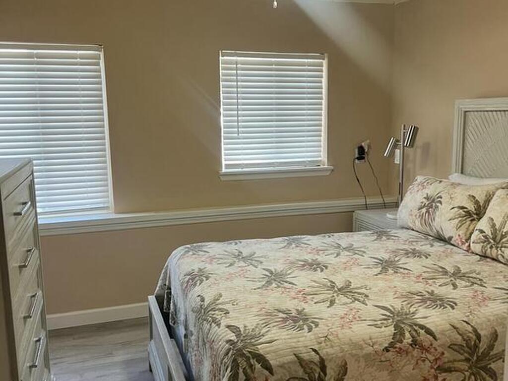 6409 Ridgewood Avenue, Cocoa Beach, FL 32931
