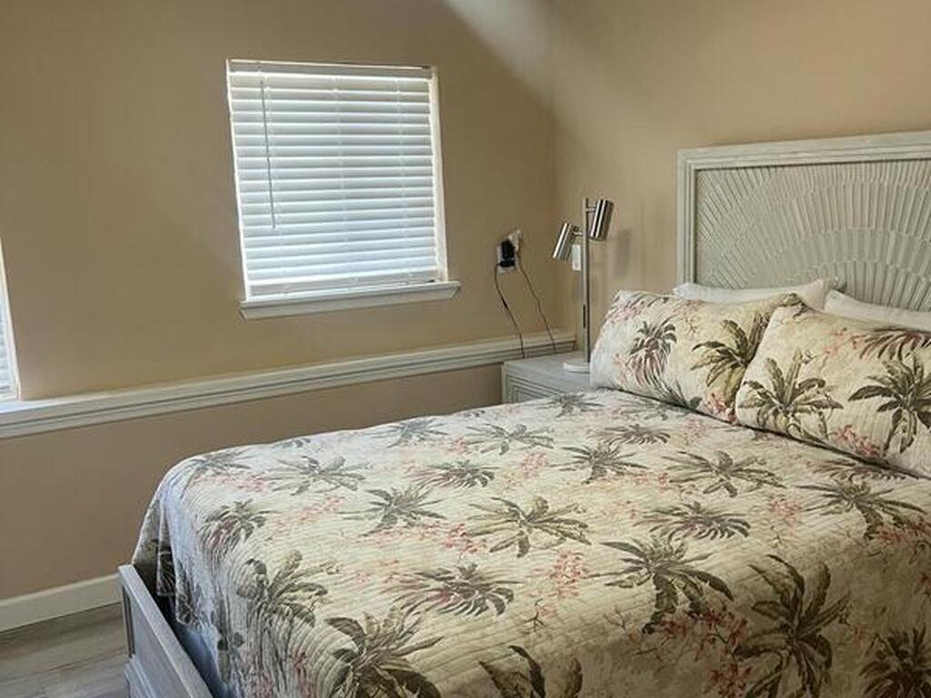 6409 Ridgewood Avenue, Cocoa Beach, FL 32931