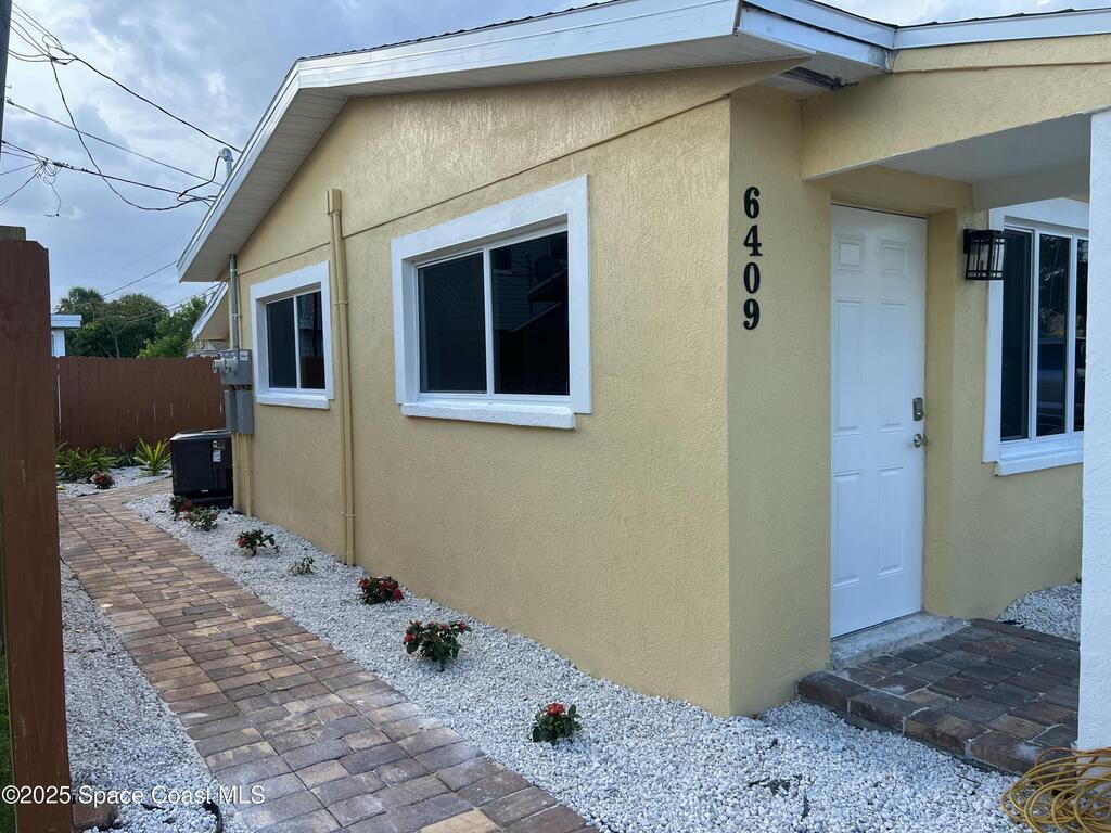 6409 Ridgewood Avenue, Cocoa Beach, FL 32931