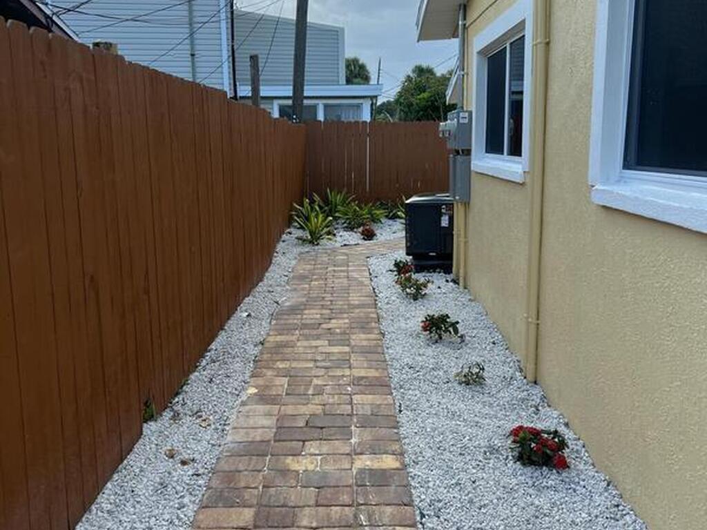 6409 Ridgewood Avenue, Cocoa Beach, FL 32931