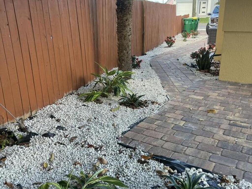 6409 Ridgewood Avenue, Cocoa Beach, FL 32931
