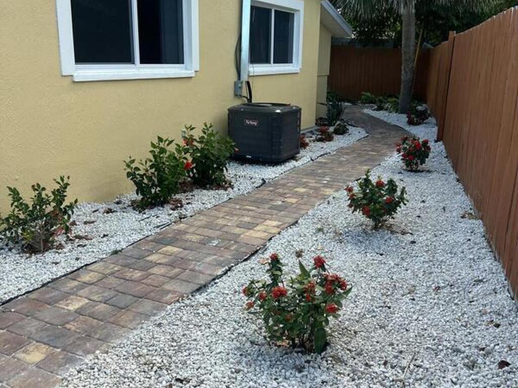 6409 Ridgewood Avenue, Cocoa Beach, FL 32931