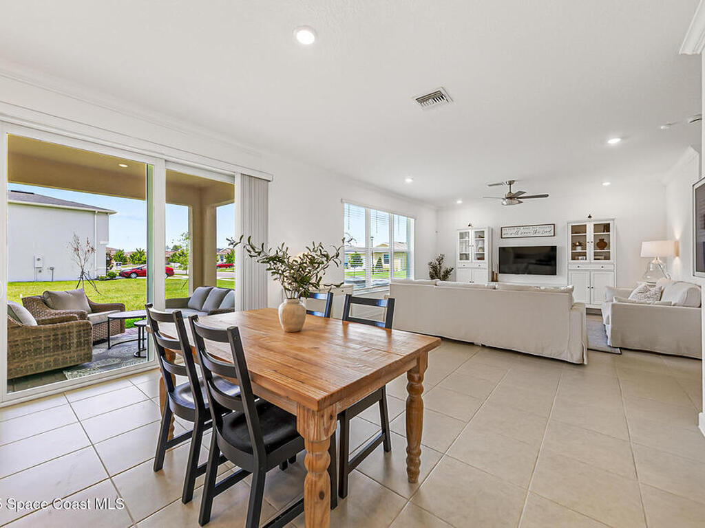 743 Veridian Circle, Palm Bay, FL 32907