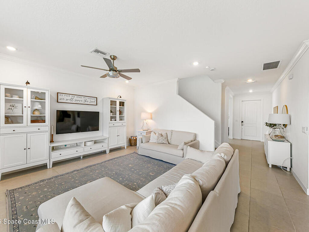 743 Veridian Circle, Palm Bay, FL 32907