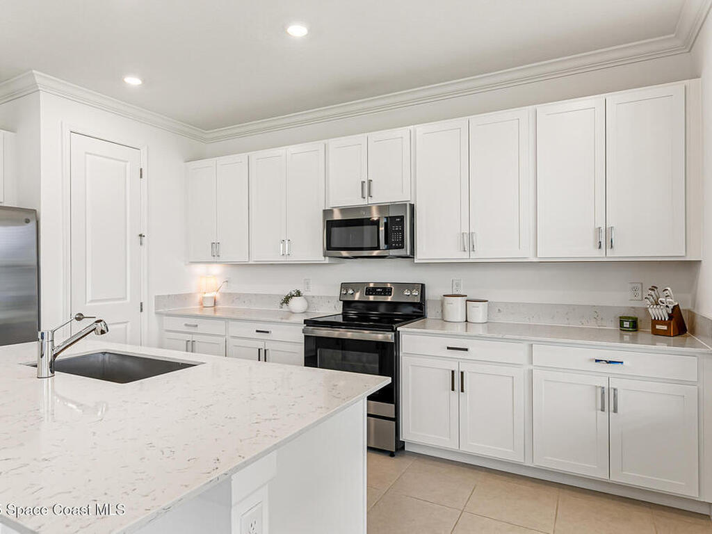 743 Veridian Circle, Palm Bay, FL 32907