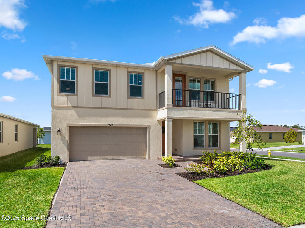 743 Veridian Circle, Palm Bay, FL 32907