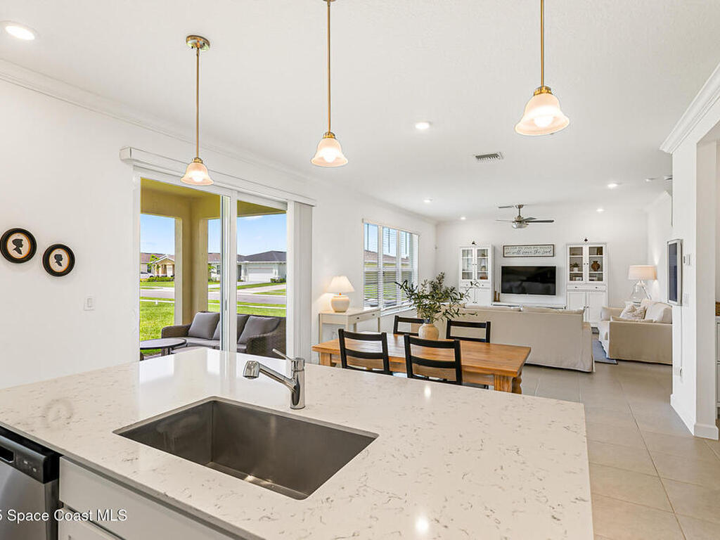 743 Veridian Circle, Palm Bay, FL 32907