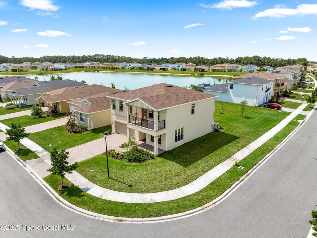 743 Veridian Circle, Palm Bay, FL 32907