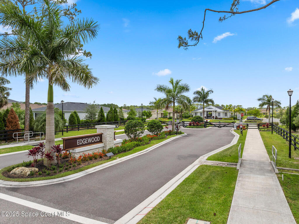 743 Veridian Circle, Palm Bay, FL 32907