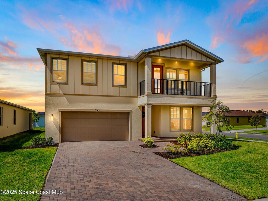 743 Veridian Circle, Palm Bay, FL 32907