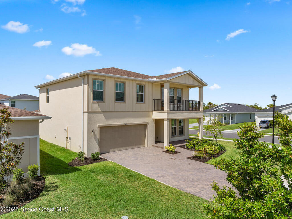 743 Veridian Circle, Palm Bay, FL 32907