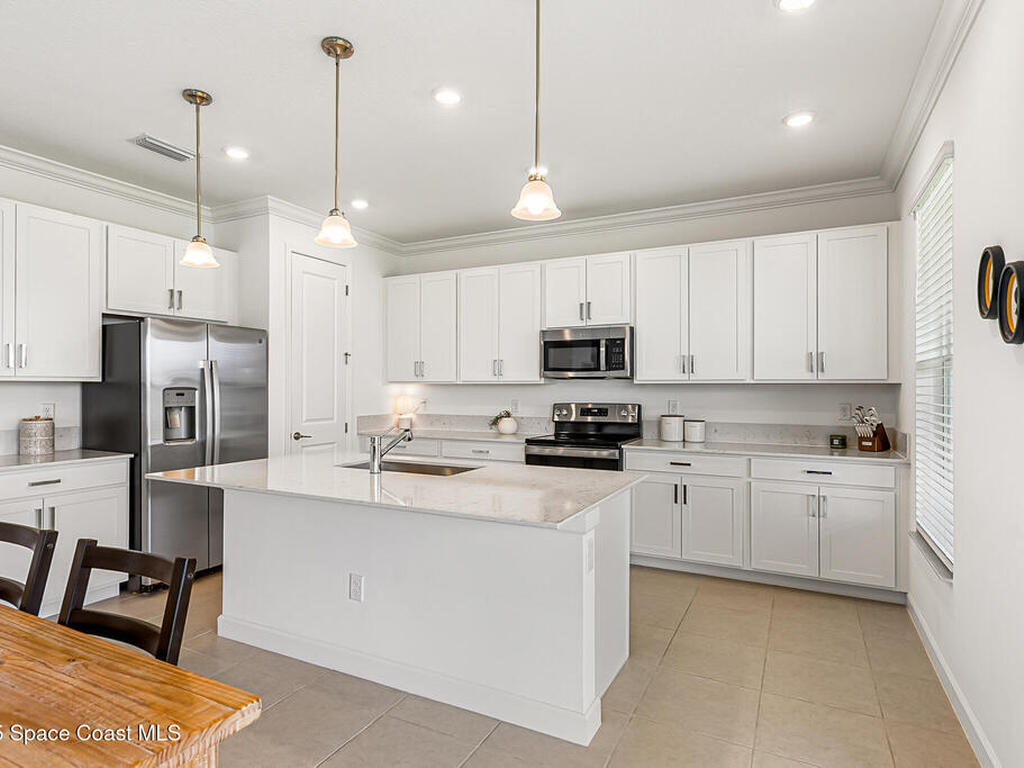 743 Veridian Circle, Palm Bay, FL 32907