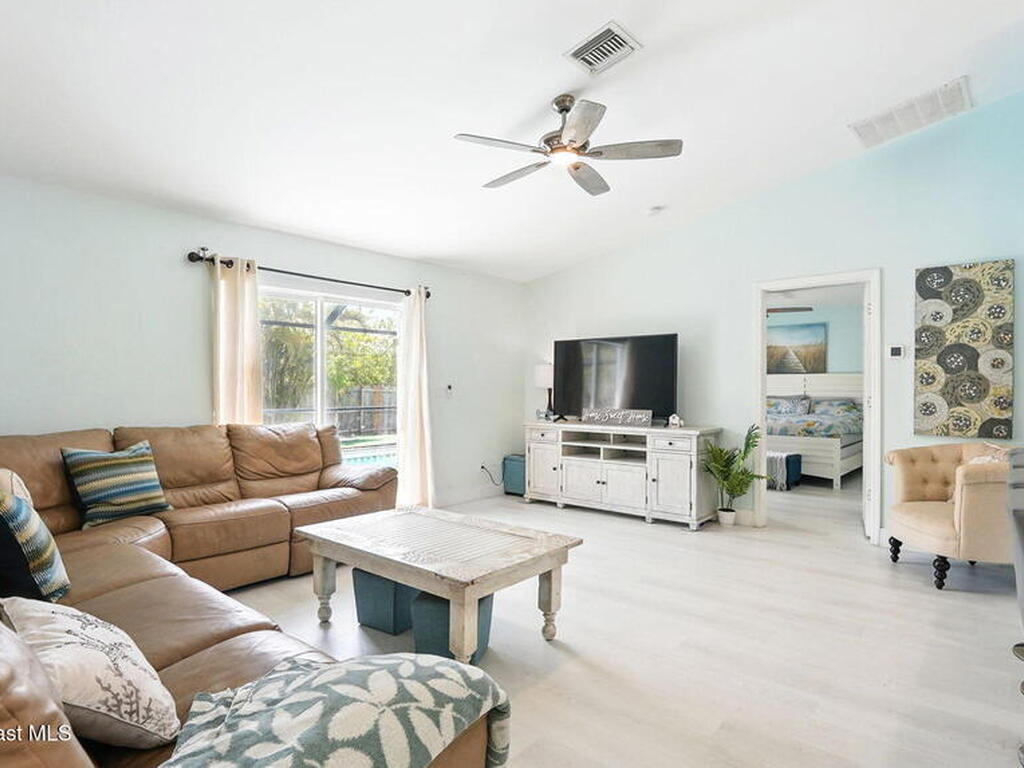 1322 Earl Drive, Merritt Island, FL 32952