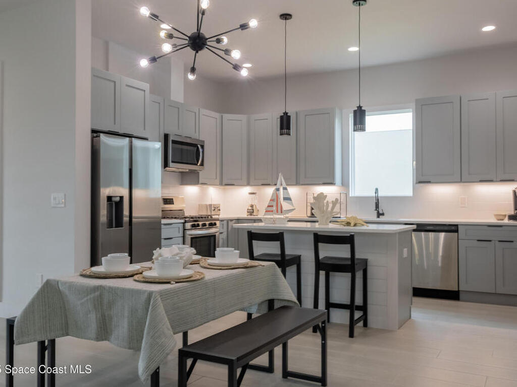 2148 Country Club Road, Melbourne, FL 32901