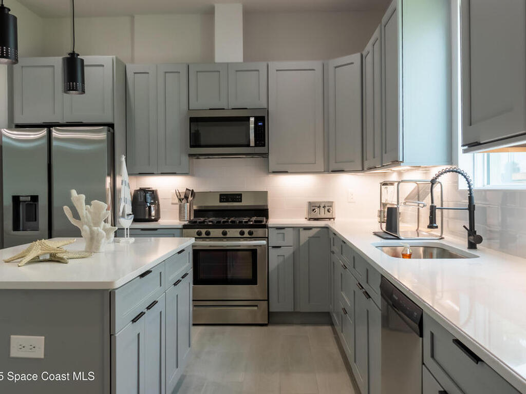 2148 Country Club Road, Melbourne, FL 32901