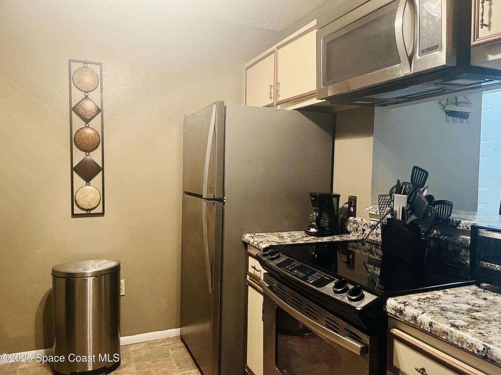 225 S Tropical Trail, Merritt Island, FL 32952