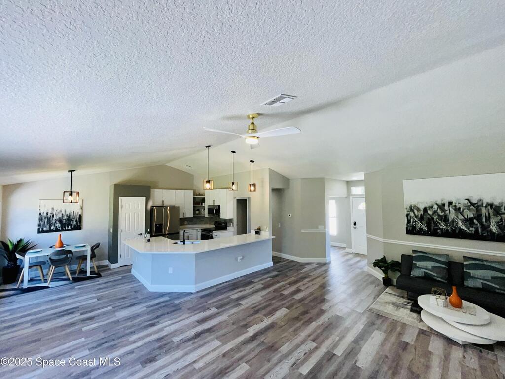 1271 Rabbit Street, Palm Bay, FL 32909