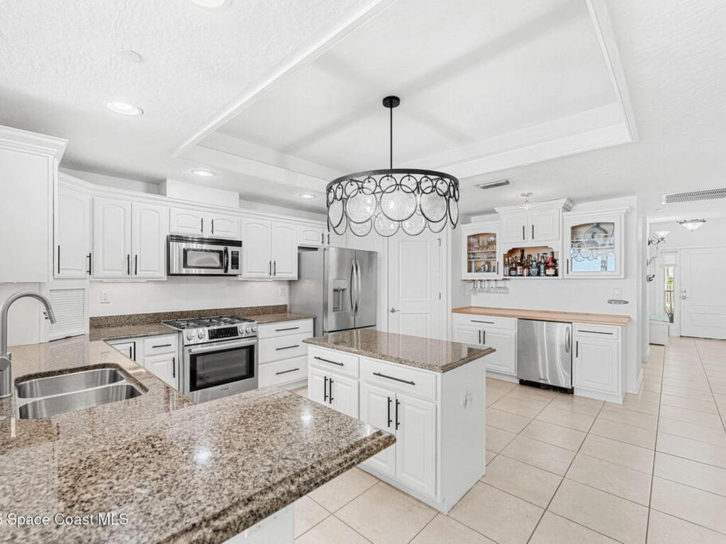 505 S Miramar Avenue, Indialantic, FL 32903