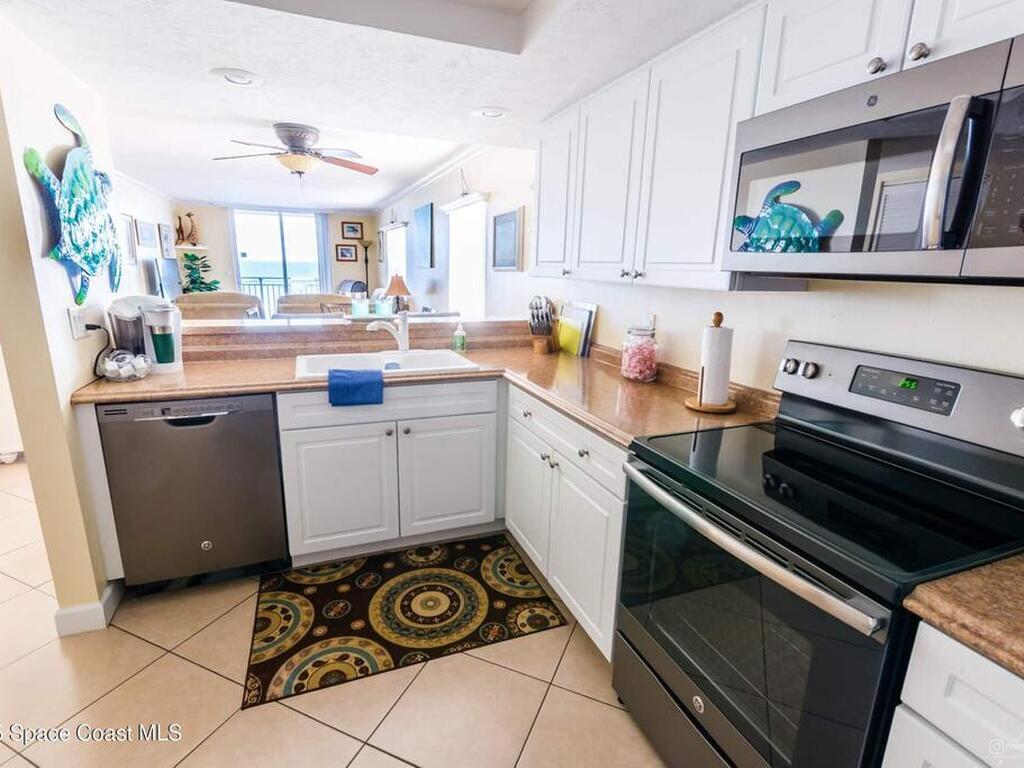 2055 Jimmy Buffet Memorial Highway, Indian Harbour Beach, FL 32937