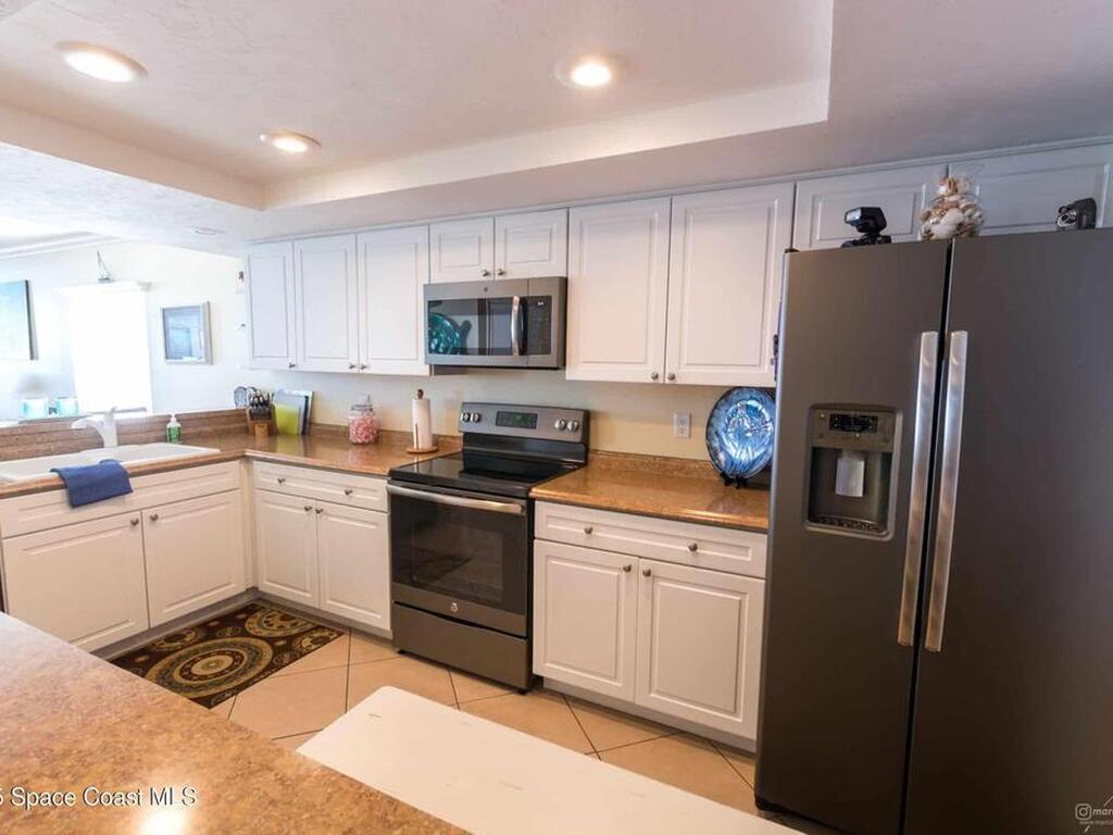 2055 Jimmy Buffet Memorial Highway, Indian Harbour Beach, FL 32937