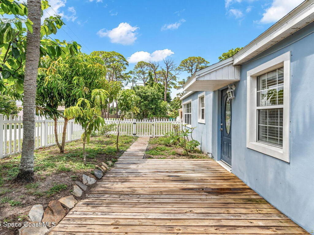 1254 Lynne Drive, Merritt Island, FL 32952
