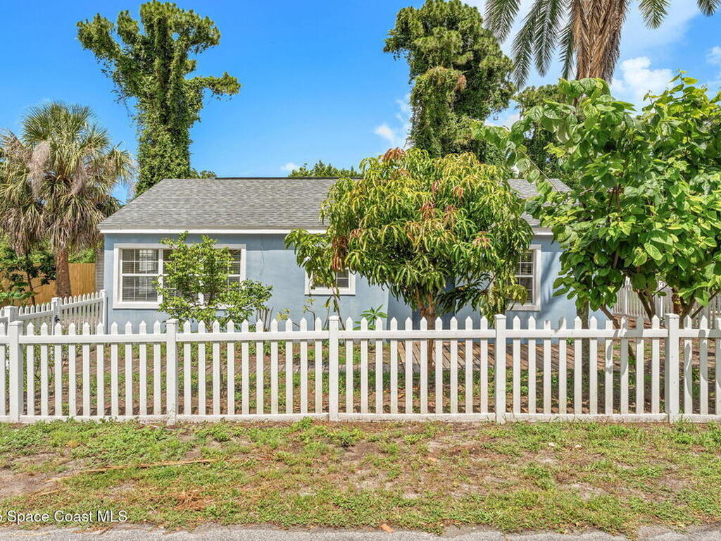 1254 Lynne Drive, Merritt Island, FL 32952