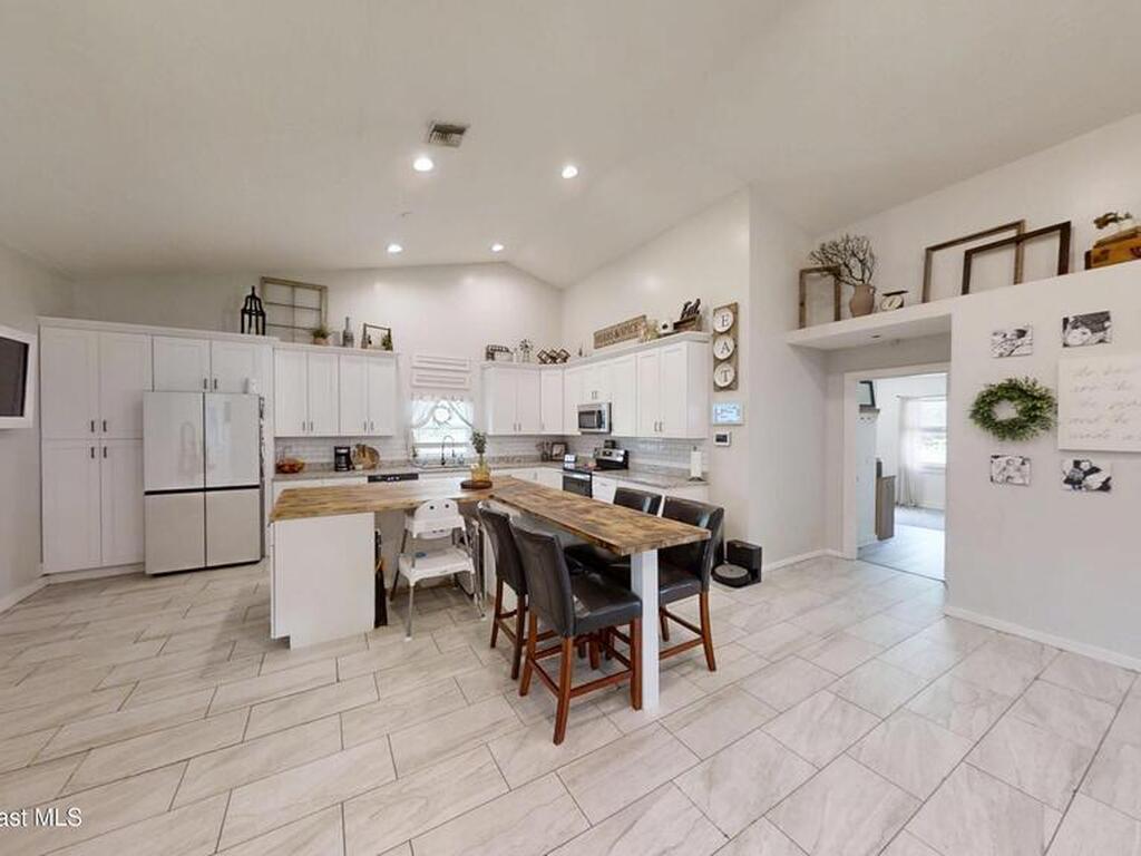 12750 79th Street, Fellsmere, FL 32948