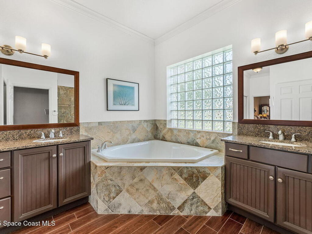 4678 Alamanda Drive, Melbourne, FL 32940