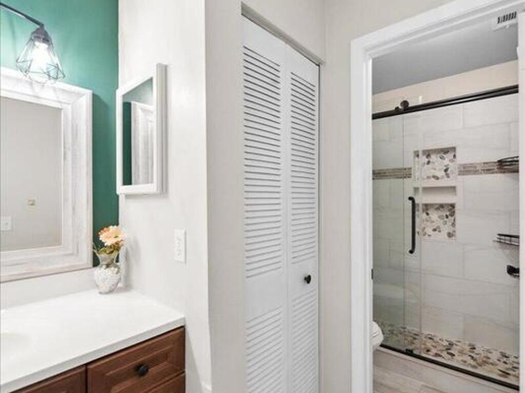 1020 Abada Court, Palm Bay, FL 32905