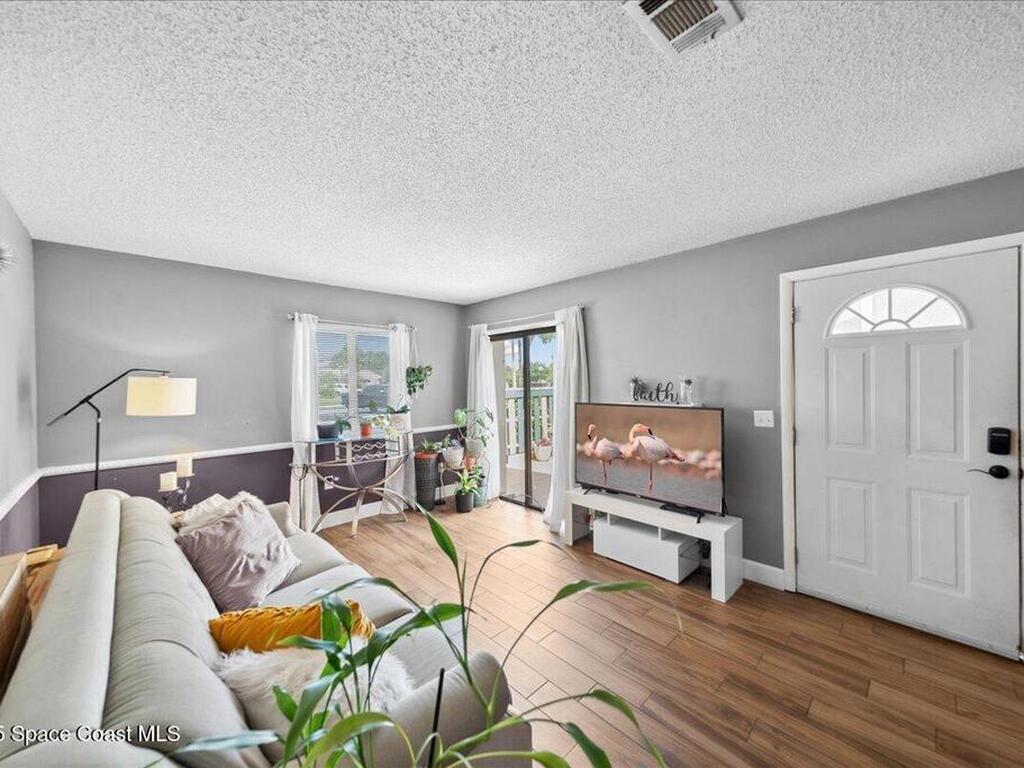 1020 Abada Court, Palm Bay, FL 32905