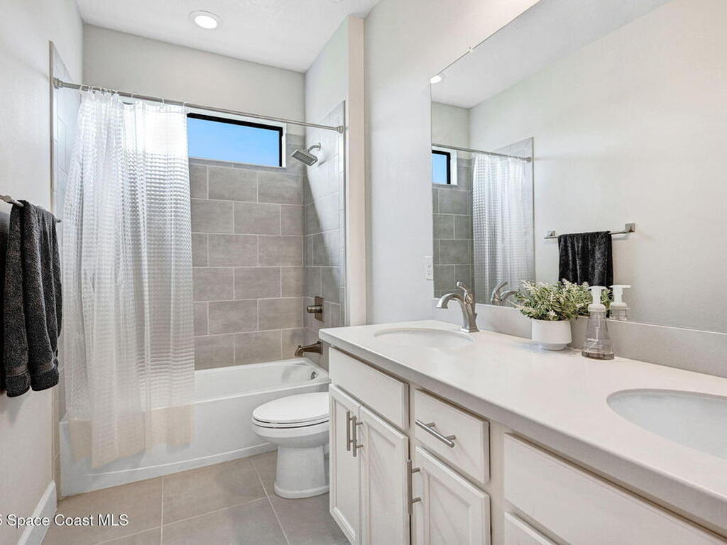 3299 Ribbon Grass Drive, Melbourne, FL 32940