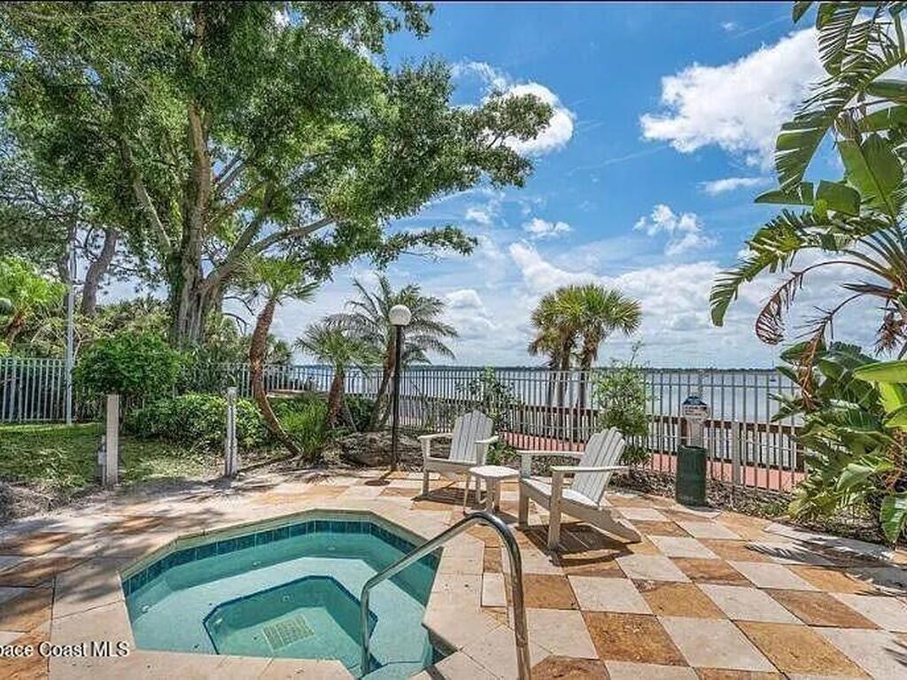 225 S Tropical Trail, Merritt Island, FL 32952
