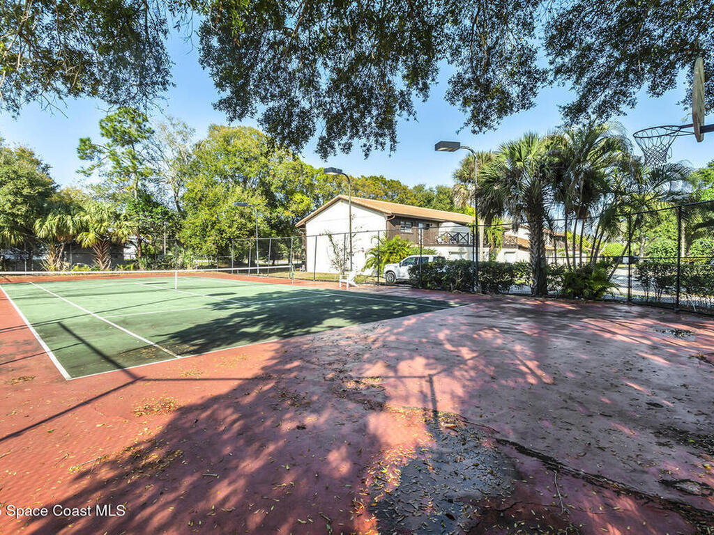 225 S Tropical Trail, Merritt Island, FL 32952