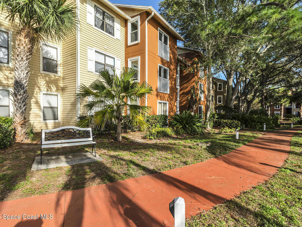 225 S Tropical Trail, Merritt Island, FL 32952