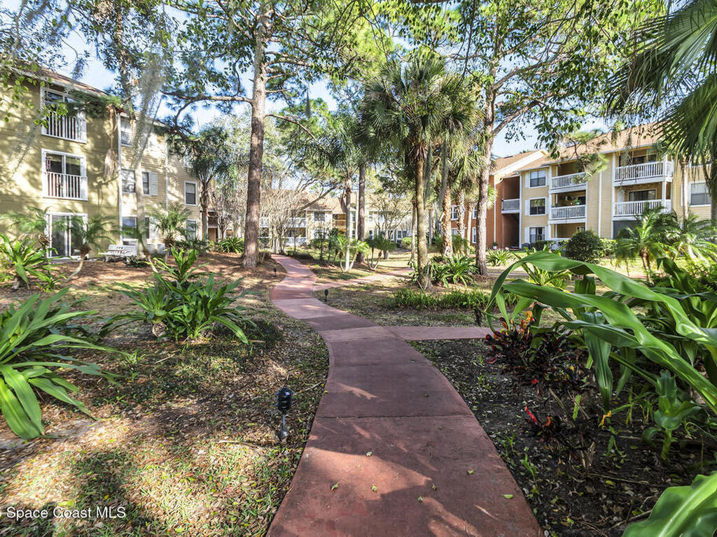225 S Tropical Trail, Merritt Island, FL 32952